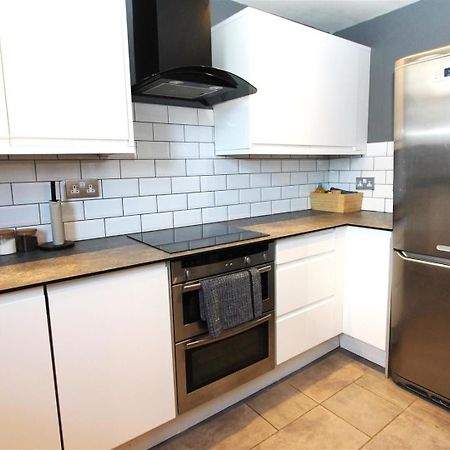 Large New-York Style Penthouse Apartment In Leeds City Centre With Contactless Check In Екстериор снимка
